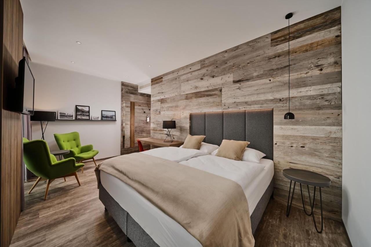 Seehotel Im Weyer Gmunden Esterno foto
