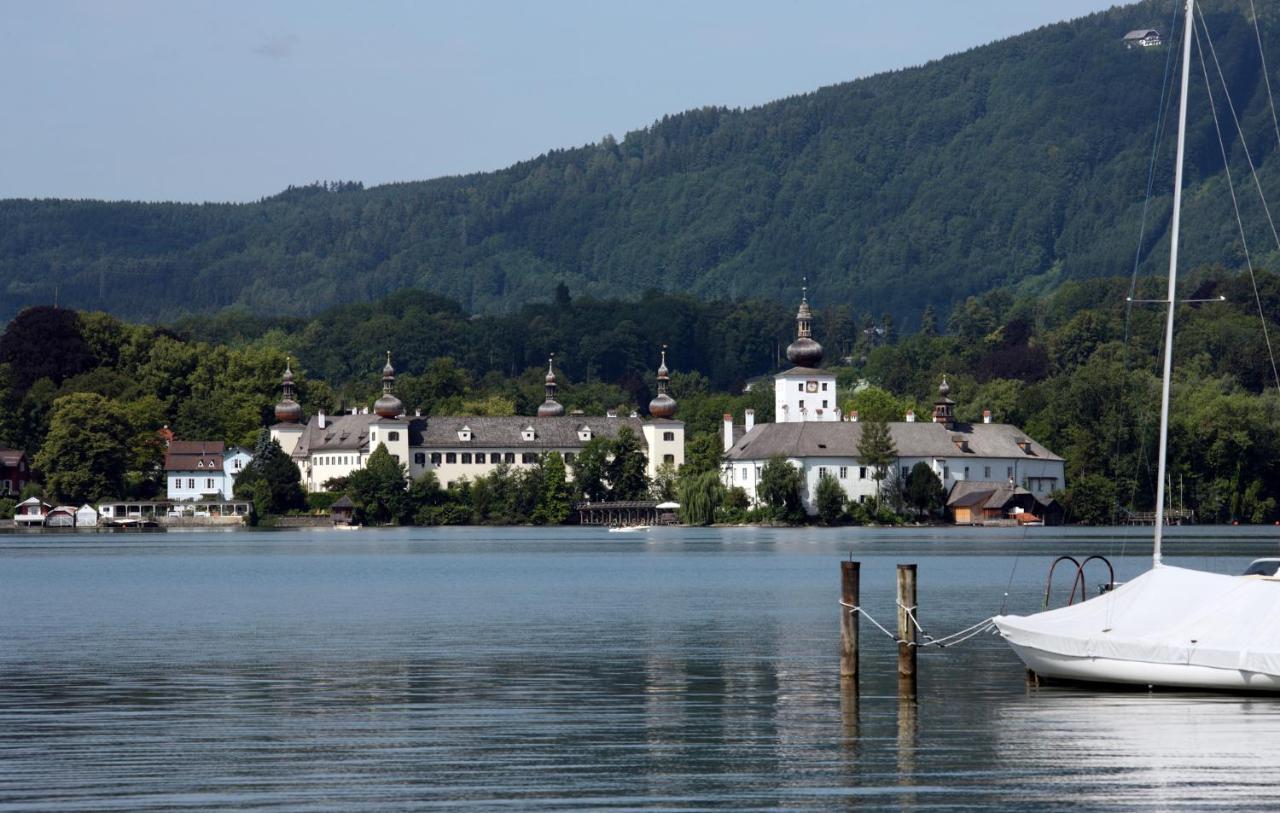 Seehotel Im Weyer Gmunden Esterno foto